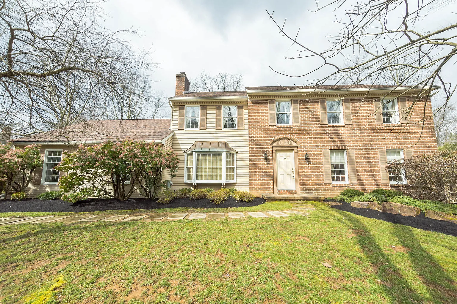 1623 Bow Tree Dr photo 1