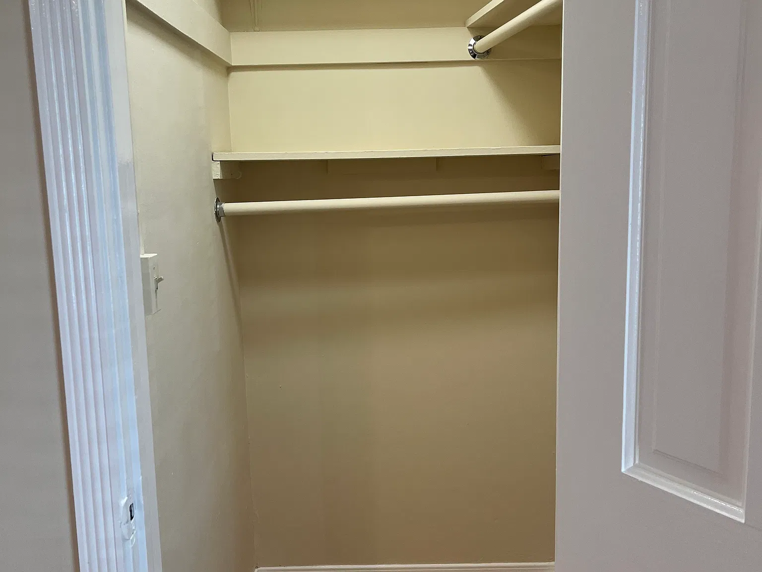 Studio, $1,600 — Photo 4