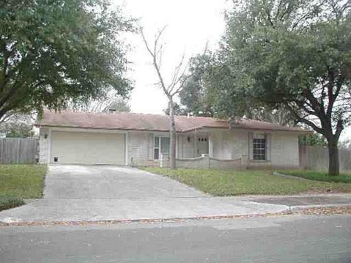 1st image of 13802 KINGSBURY HILL DR