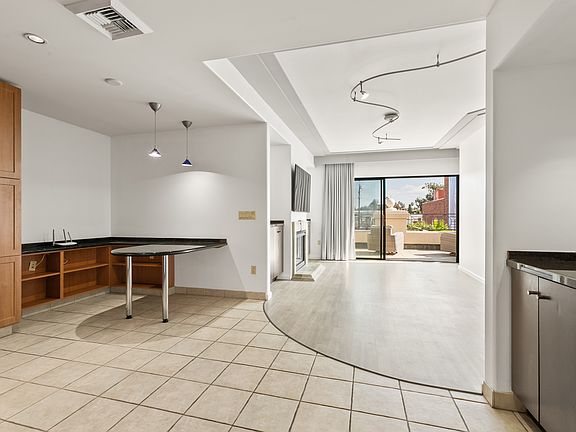 4th image of 7920 Herschel Ave #37