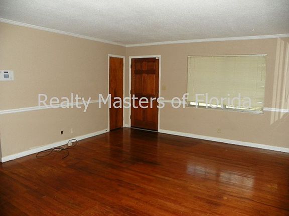 4th image of 2655 Brooklyn St