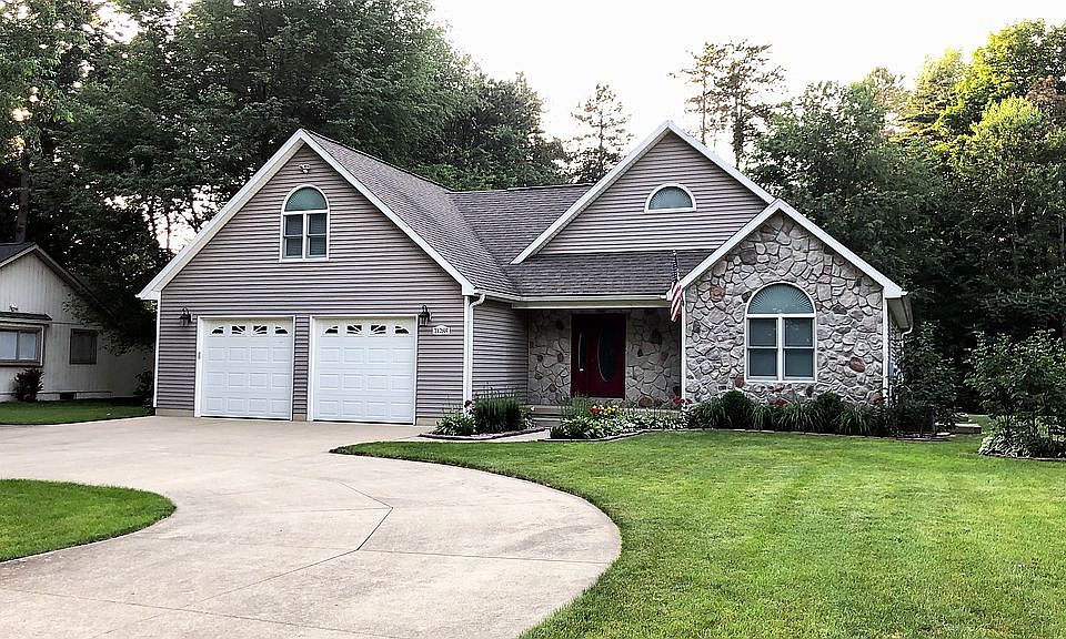 1st image of 11288 Oakwood Dr