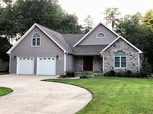11288 Oakwood Dr, Jerome, MI 49249