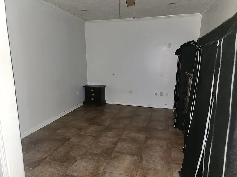 232 Lorenz Blvd #D — Photo 5