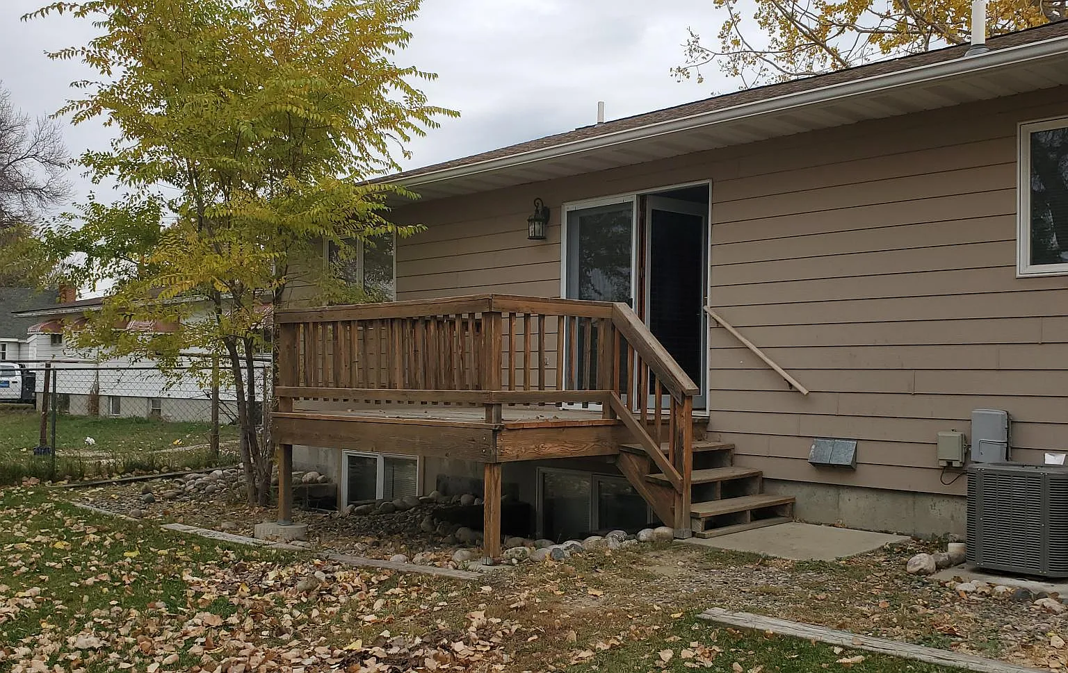 4 bed, 2172 sqft, $1,900 — Photo 2