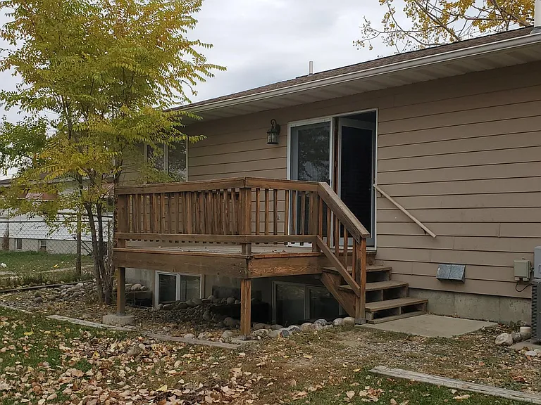 1242 Lake Elmo Dr — Photo 2