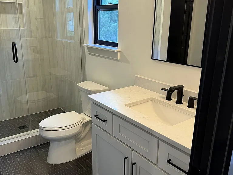 4117 Sarah Dr — Photo 38