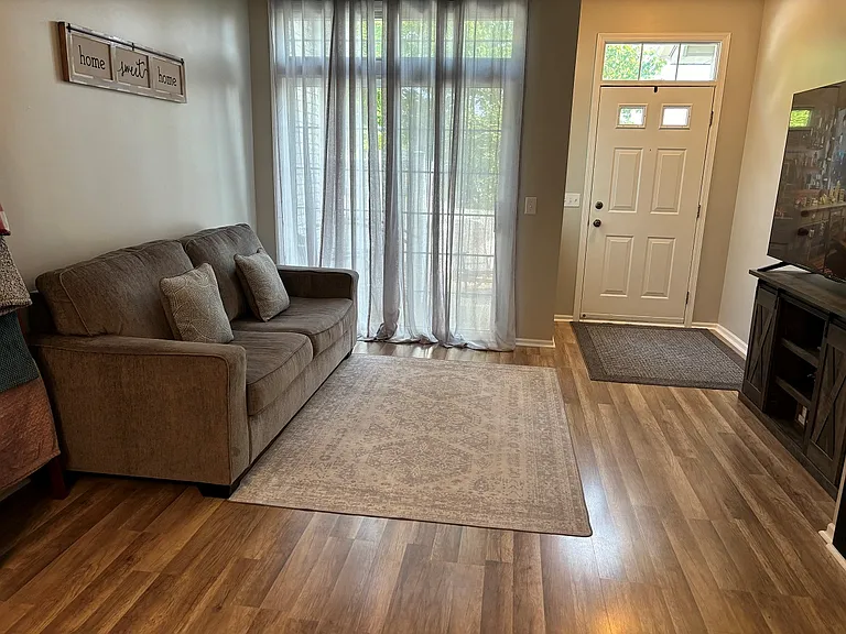 15503 Garnet Way — Photo 3