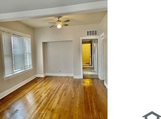 7556 S Champlain Ave #200, Chicago, IL 60619