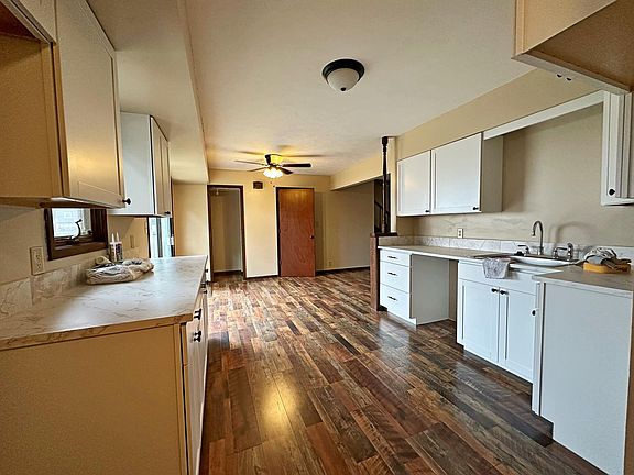 3rd image of 3200 A Nutmeg Ln