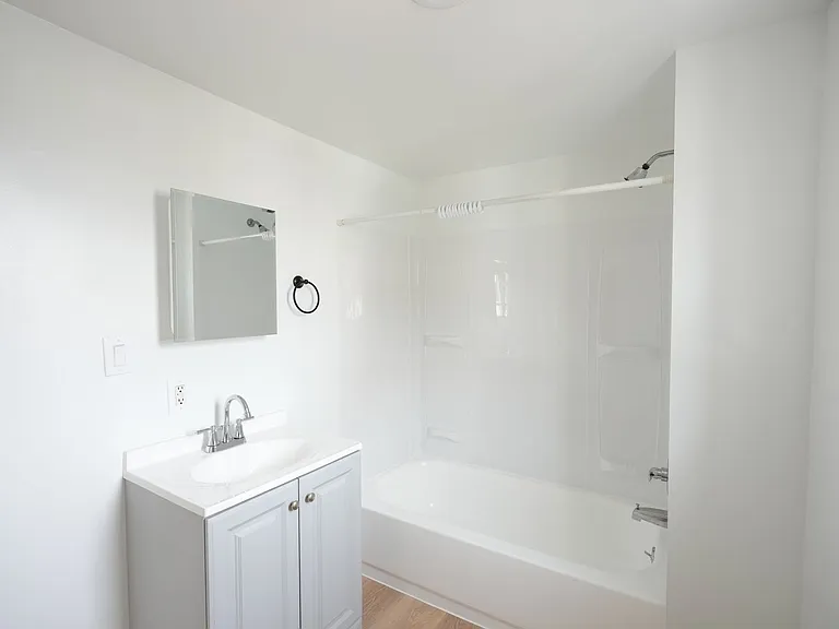 334 Ann St — Photo 14