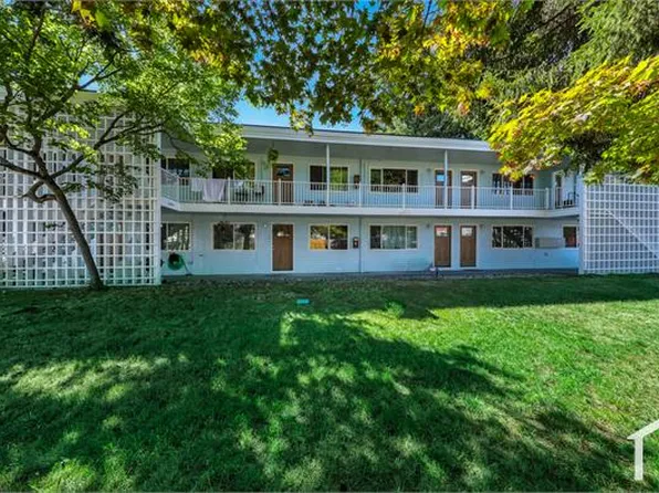 301 S 82nd St APT 6, Tacoma, WA 98408