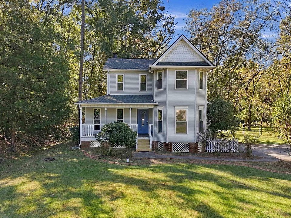 1st image of 296 Hidden Valley Dr