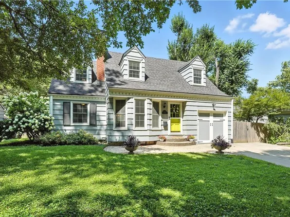 6826 Fontana St, Prairie Village, KS 66208