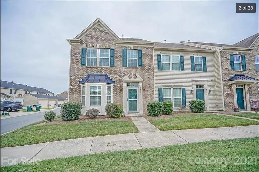 3 bed, 2.5 bath, 1891 sqft, $1,950 — Photo 2