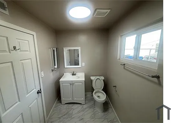 11850 Inglewood Ave — Photo 12