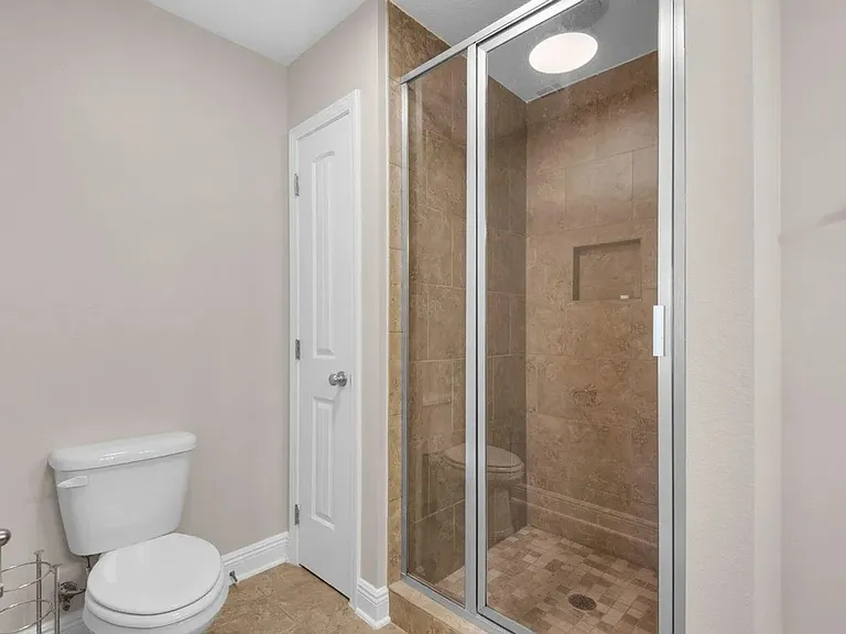 17 W Shady Oaks Ln #C — Photo 20