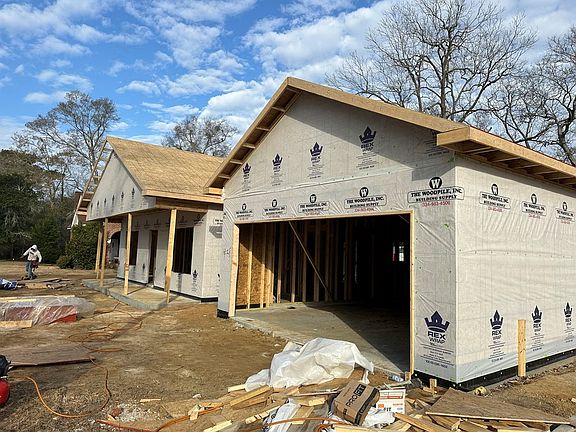 2nd image of 2535 Ashford Rd