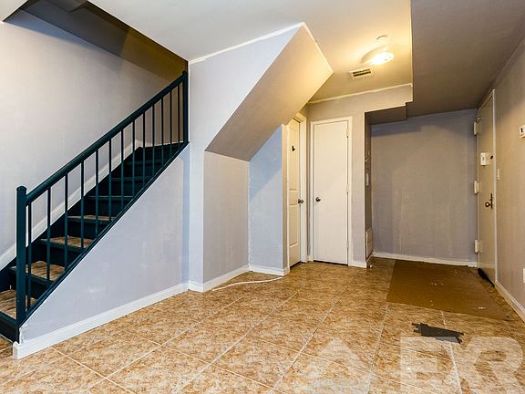 5th image of 804 Bergen St Ste 1