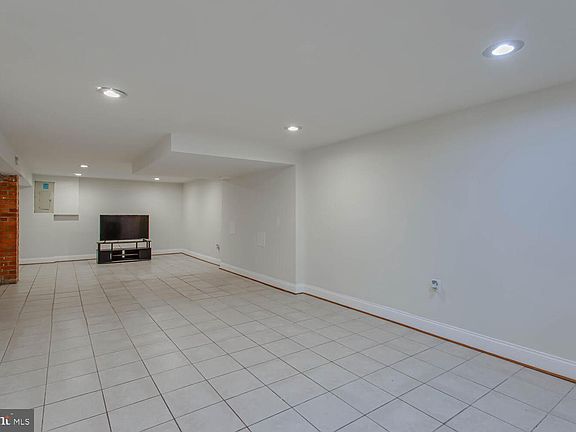 3rd image of 2513 Edfeldt Dr