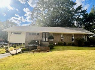 595 Russell Rd, Jackson, TN 38301