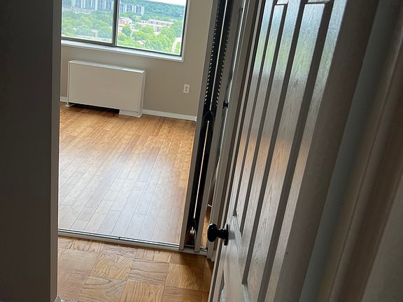 5th image of 3705 S George Mason Dr APT 1907