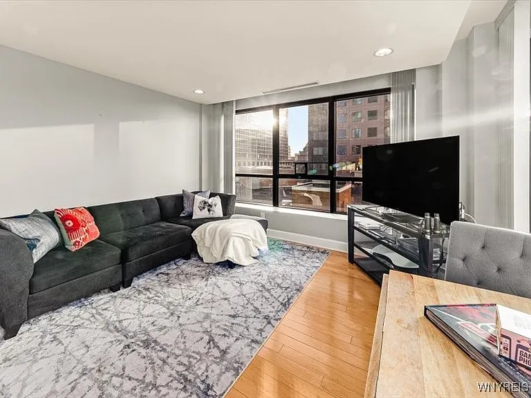 610 Main St #501 — Photo 9
