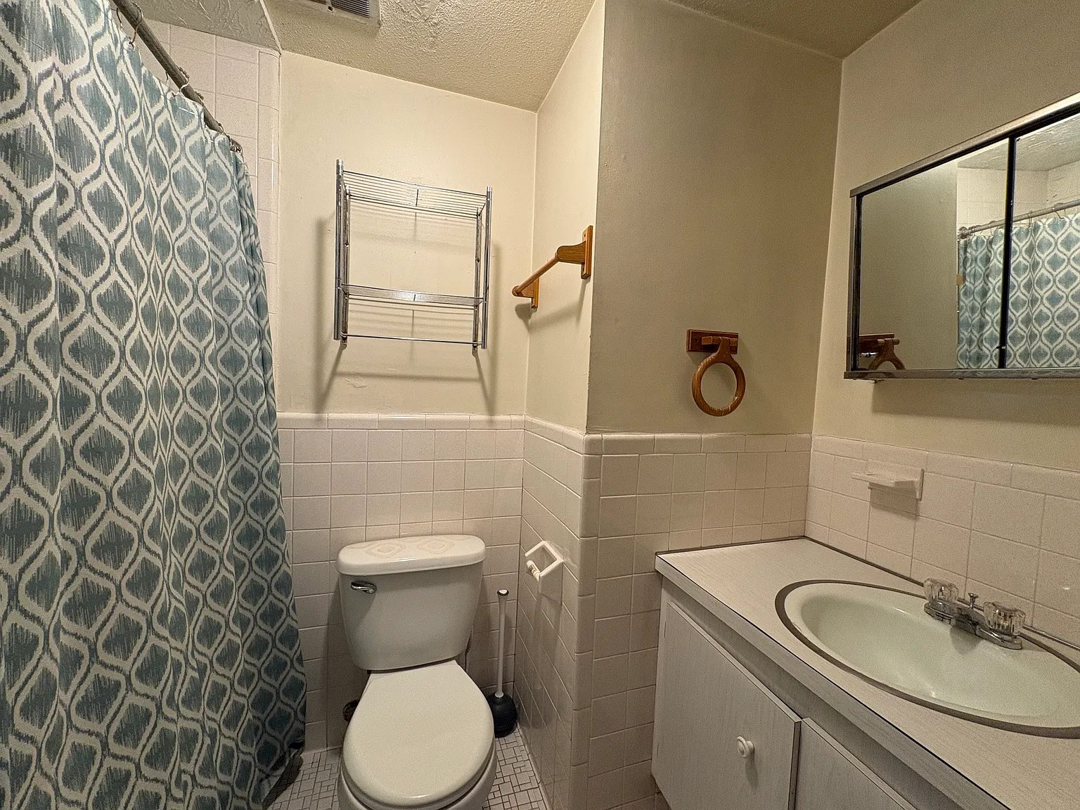 74 Harvard St — Photo 4