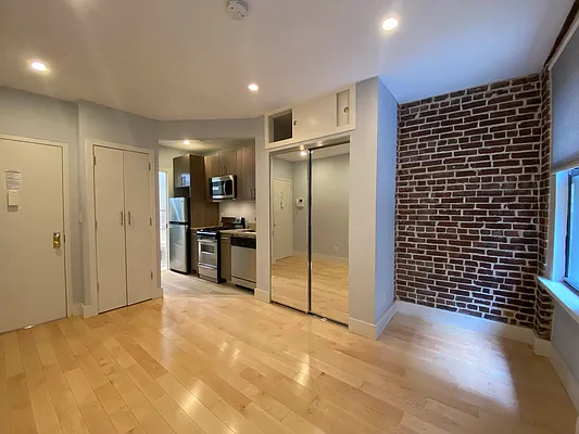 Rented by Douglas Elliman | media 13