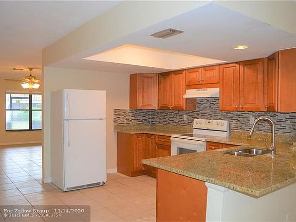 2nd image of 7801 NW 70th Ct