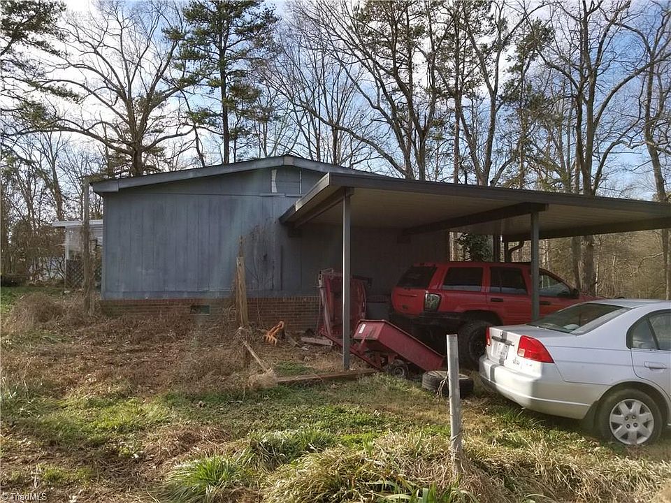2nd image of 295 S Holloway Church Rd