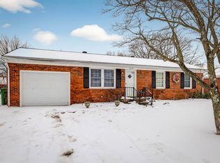 1738 Queens Way Ct, Owensboro, KY 42301