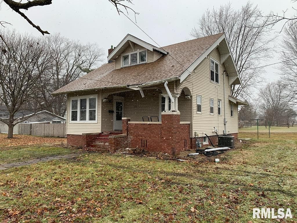 773 E 5th St, Galesburg, IL 61401 Zillow