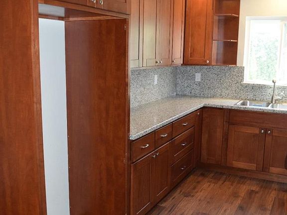 4th image of 1518 Mount Shasta Dr