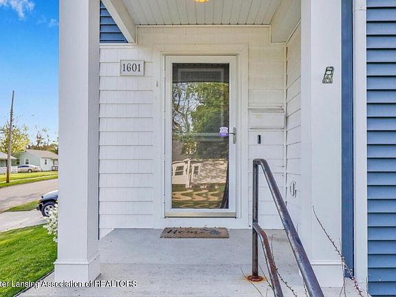 3rd image of 1601 Park Ave
