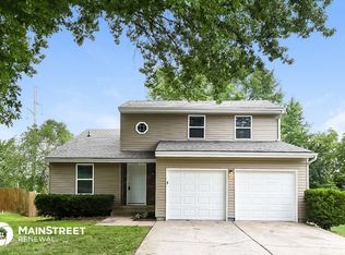 2404 SE 7th Street Ter, Blue Springs, MO 64014