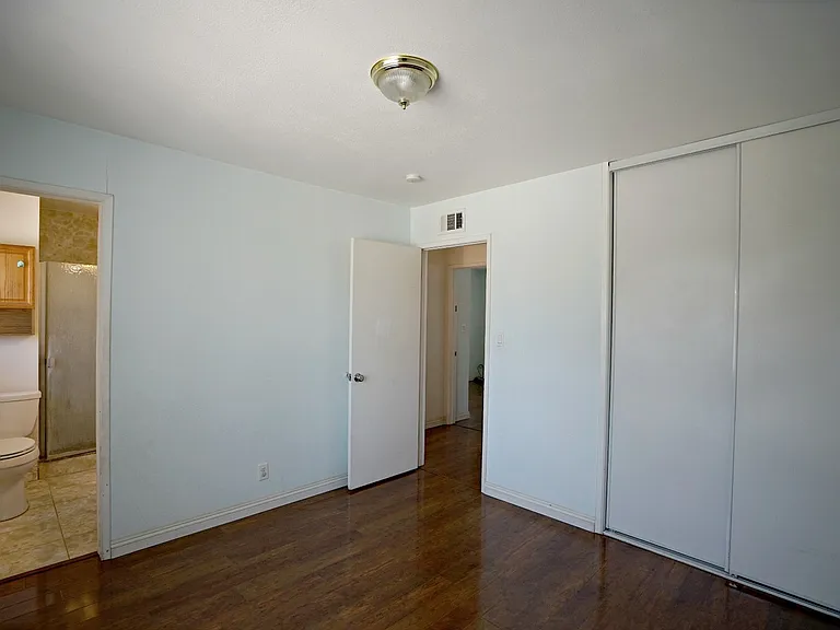 15936 Three Palms St — Photo 4