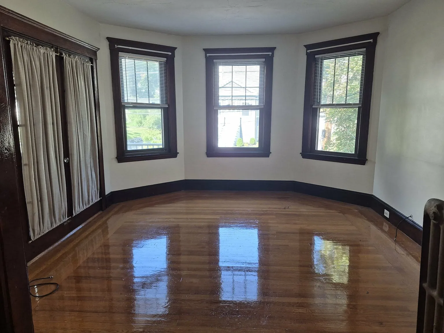 2 bed, 1.0 bath, 970 sqft, $2,600 — Photo 4