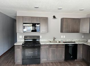 112 Parkway Ave #2, Eagle Lake, MN 56024