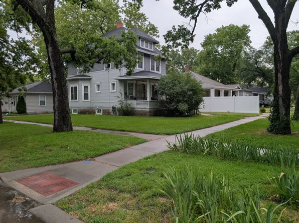 622 W 10th St APT 2, Grand Island, NE 68801