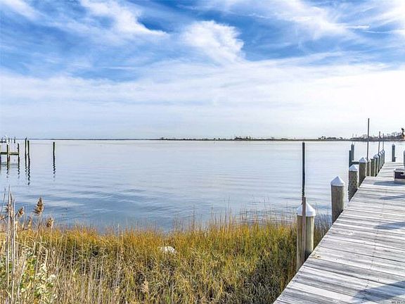 4th image of 578 Shore Dr