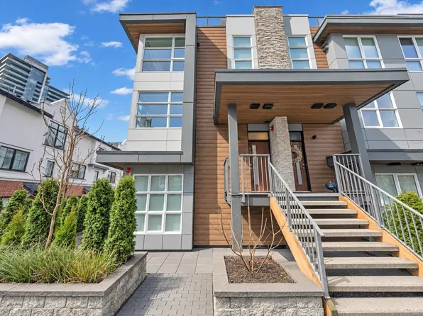2060 Curling Rd #227, North Vancouver, BC V7P 0E1
