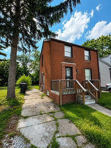 14655 Greenlawn St Photo 1