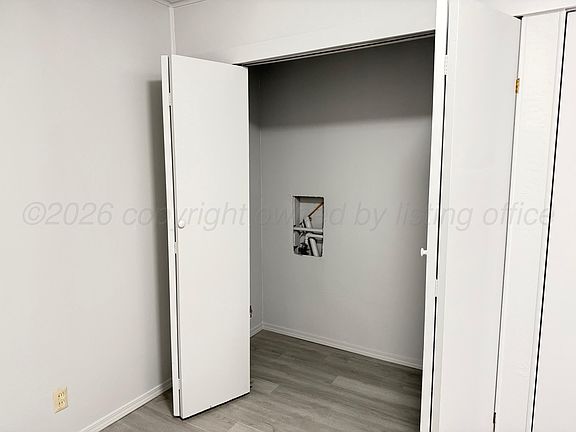 4th image of 321 Anne St