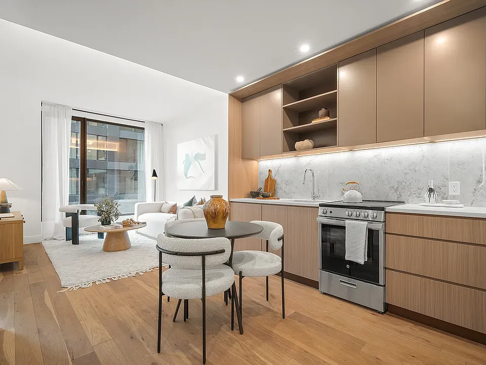 20 Rockwell Pl #2012M