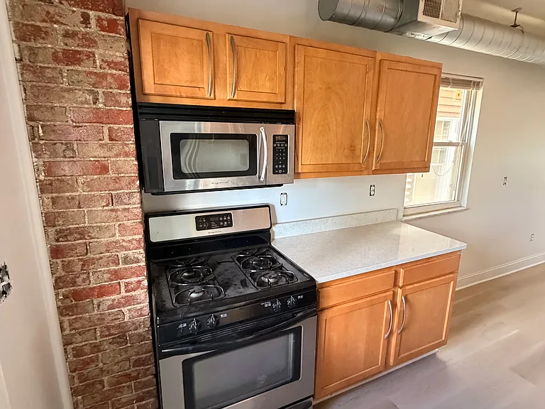 128 Cohassett St #1 — Photo 5
