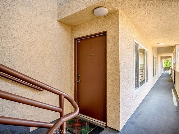 3rd image of 10119 Pinewood Ave APT 207