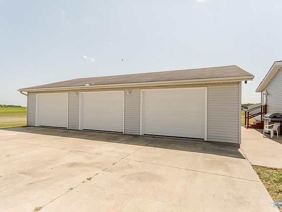 4th image of 9606 County Road F