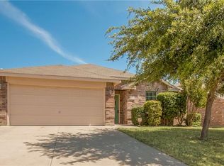609 Horn St, Crowley, TX 76036