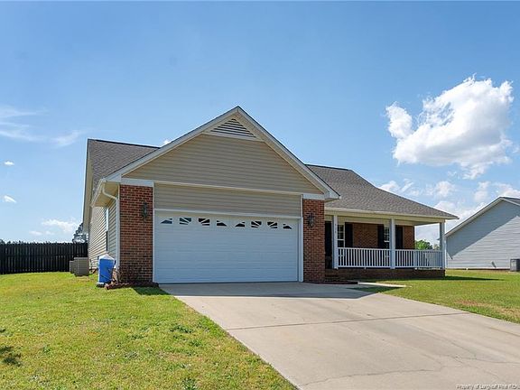 2nd image of 524 Cypress Dr